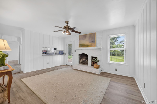2740 Oxford Drive