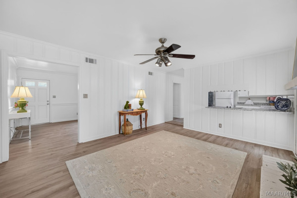 2740 Oxford Drive