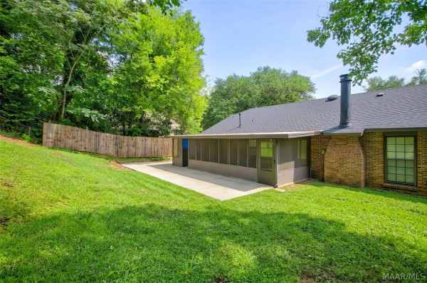 3718 Woodhill Road