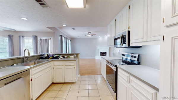 245 LAKESHORE Drive