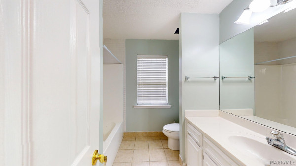 245 LAKESHORE Drive