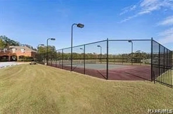 245 LAKESHORE Drive