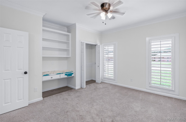 6555 Eastwood Glen Drive