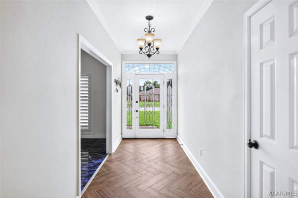 6555 Eastwood Glen Drive