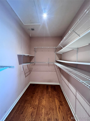 8933 Chantilly Way