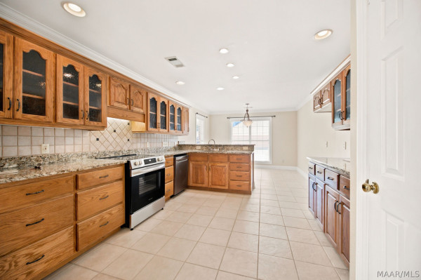 100 River Chase Court