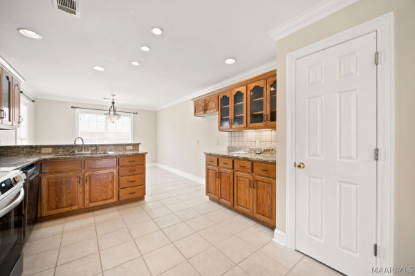 100 River Chase Court