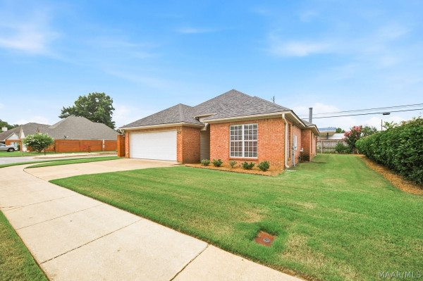 100 River Chase Court