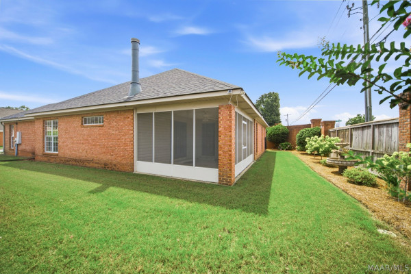 100 River Chase Court