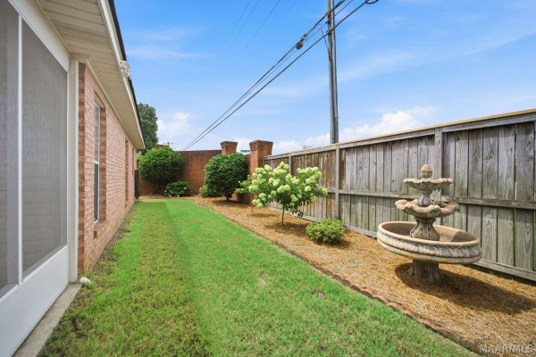 100 River Chase Court