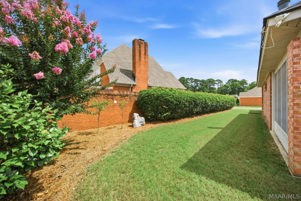 100 River Chase Court