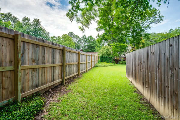 2914 Canterbury Drive