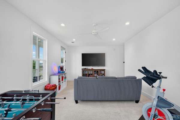 71 Crescent Park