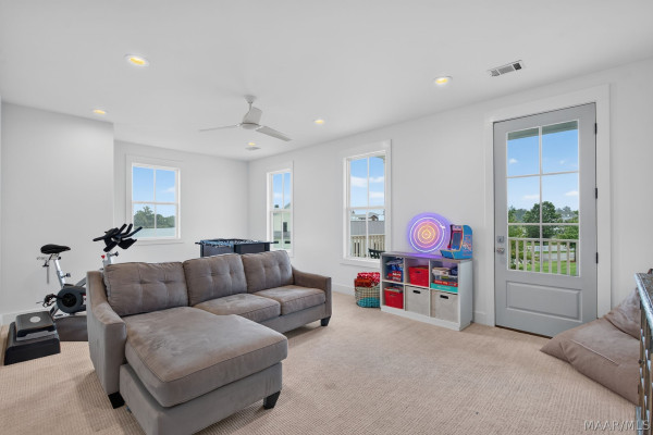 71 Crescent Park
