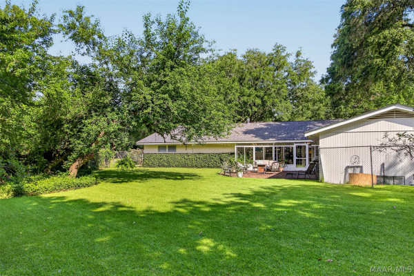 3501 Lansdowne Drive