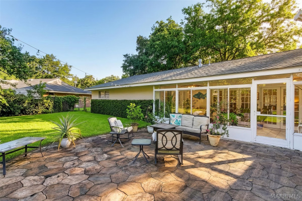 3501 Lansdowne Drive