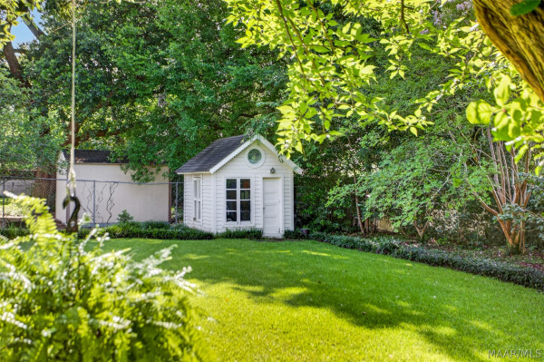 3501 Lansdowne Drive