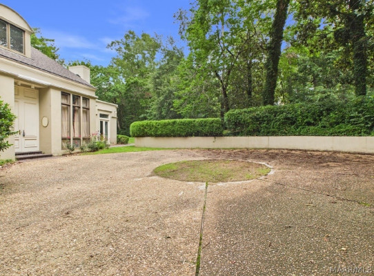 1829 Fairlee Court