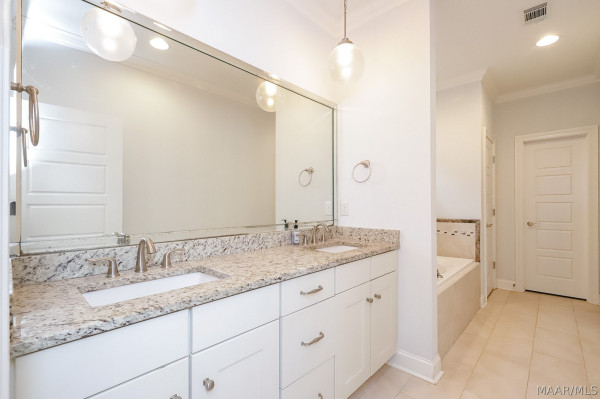 1012 TIMBER GAP Crossing