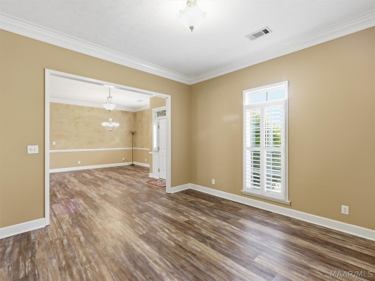 9573 Lochworth Court