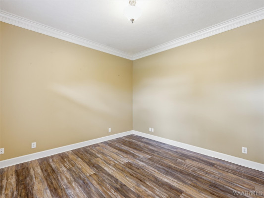 9573 Lochworth Court