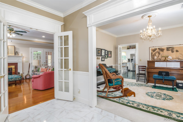 1000 Merrywood Drive