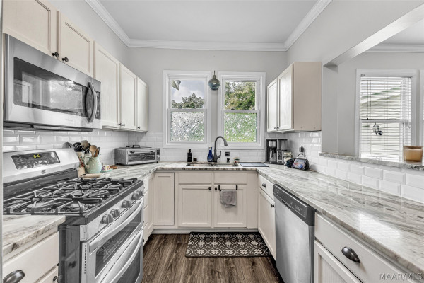 1060 Upper Kingston Road