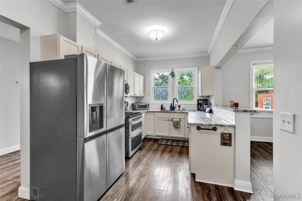 1060 Upper Kingston Road