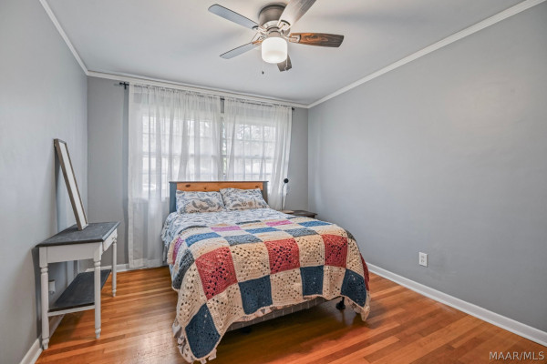 3607 Royal Crest Drive