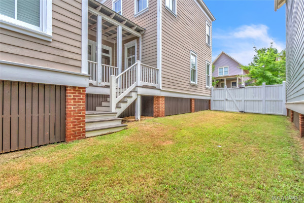 35 Bright Spot Street
