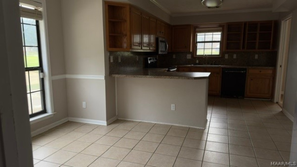 944 Silver Creek Circle