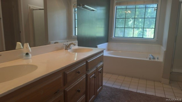 944 Silver Creek Circle