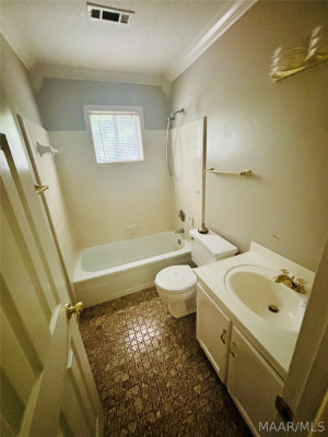 458 Bowling Green Drive