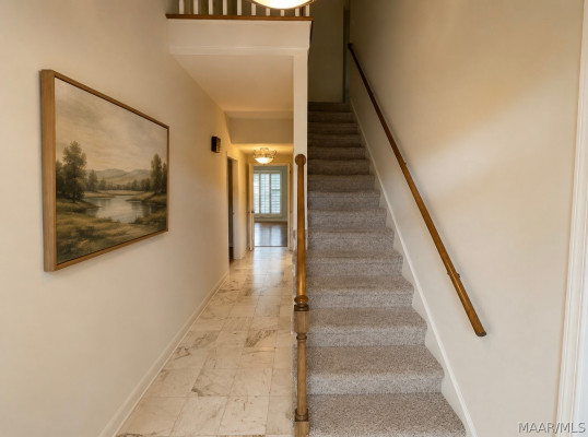 2928 JAMESTOWN Drive