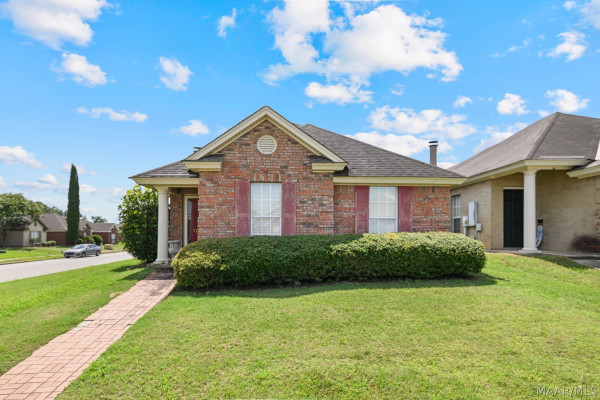 1332 Centerfield Court