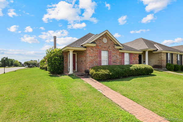 1332 Centerfield Court