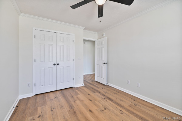 1332 Centerfield Court