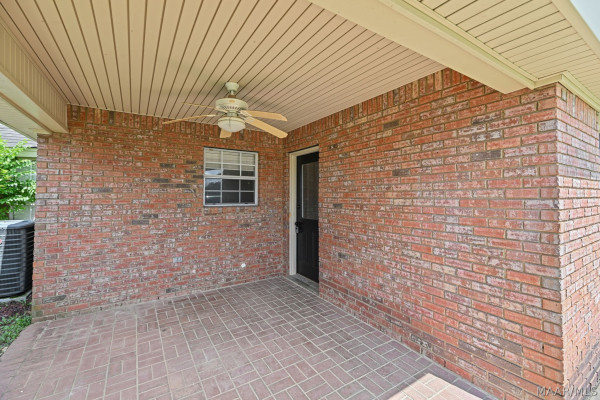 1332 Centerfield Court