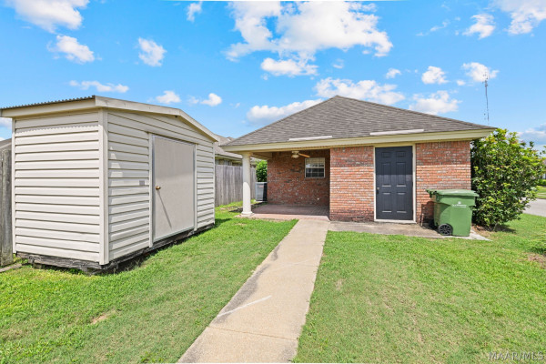 1332 Centerfield Court