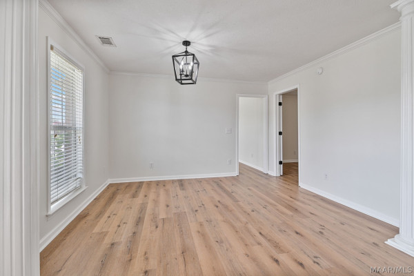 1332 Centerfield Court
