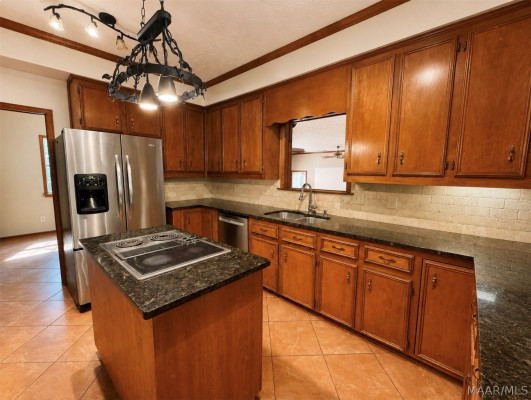 818 Fairwood Drive