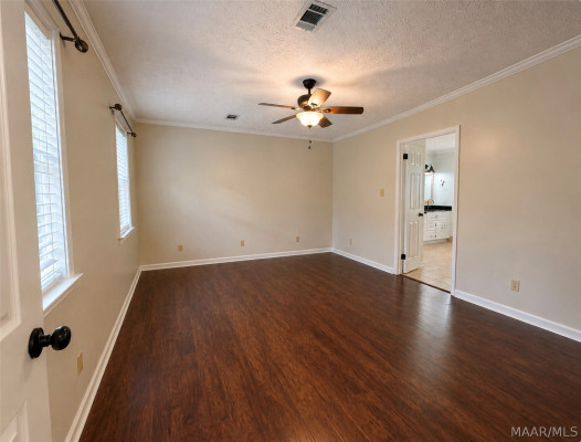 818 Fairwood Drive