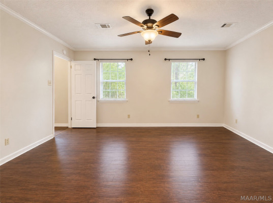 818 Fairwood Drive