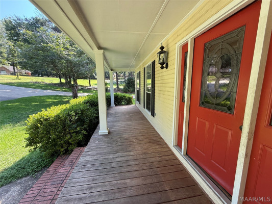 818 Fairwood Drive