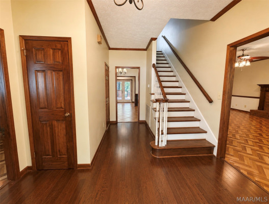 818 Fairwood Drive