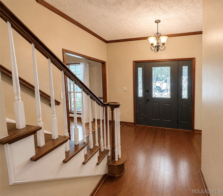 818 Fairwood Drive