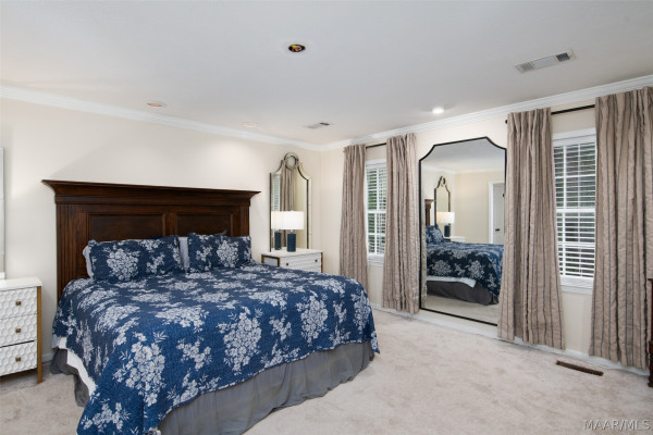 6613 Luxembourg Circle