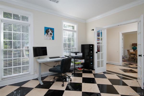 6613 Luxembourg Circle