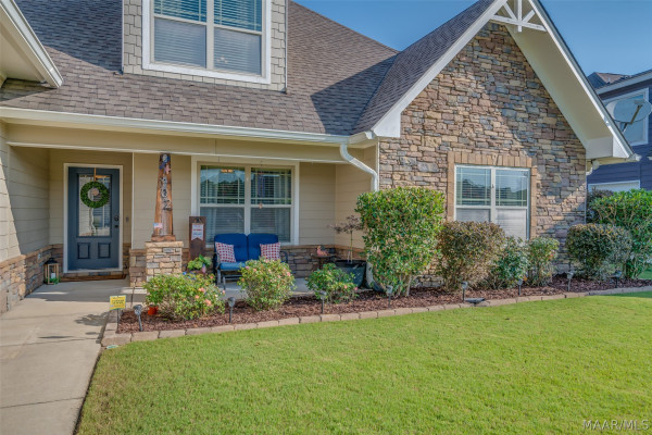 102 CANTERA Way