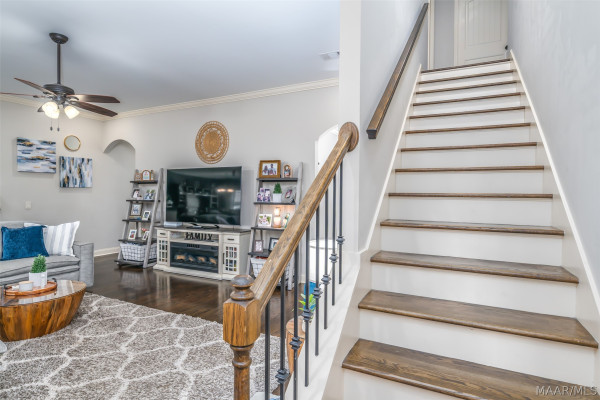 102 CANTERA Way